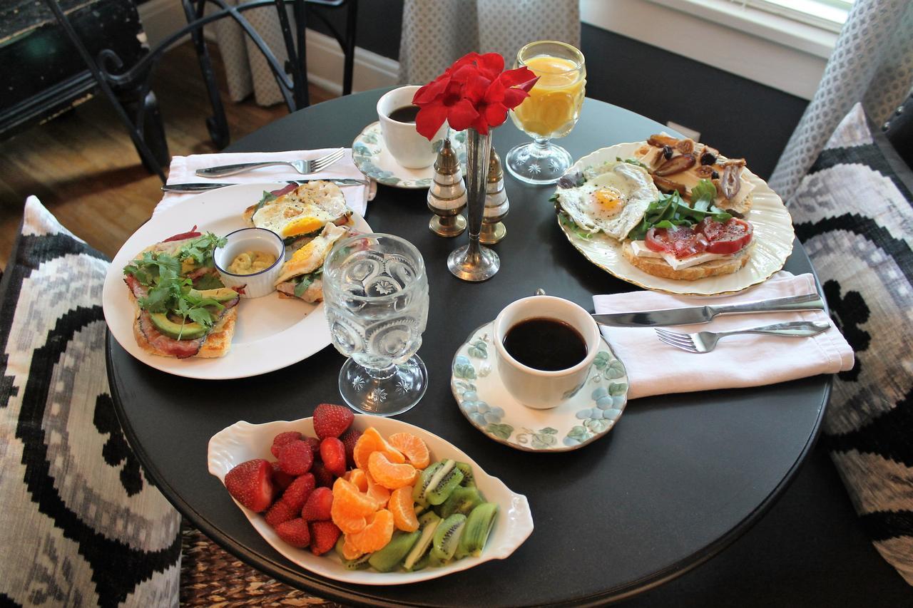 Belmont Blvd Bed And Breakfast แนชวิลล์ ภายนอก รูปภาพ